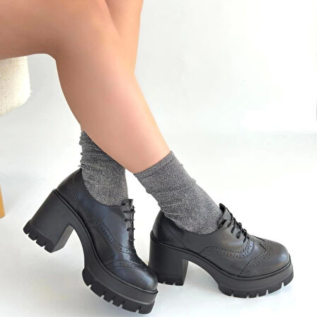 BİÇOMİ Tiwer Siyah Cilt Dolgu Topuk Ayakkabı