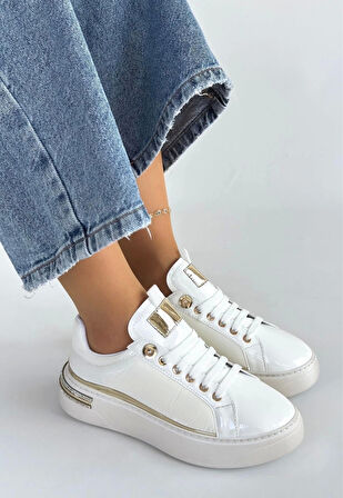 BİÇOMİ Hley Beyaz Rugan Paraşüt Detaylı Bağcıklı Spor Ayakkabı