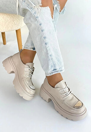 BİÇOMİ Kiya Bej Rugan Dolgu Topuk Oxford Ayakkabı