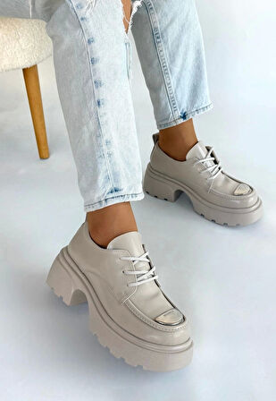 BİÇOMİ Kiya Bej Rugan Dolgu Topuk Oxford Ayakkabı