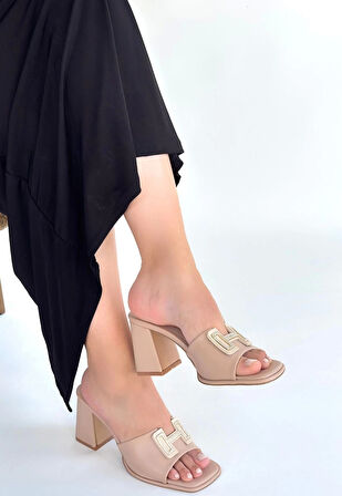 BİÇOMİ Caren Bej Cilt Topuklu Terlik