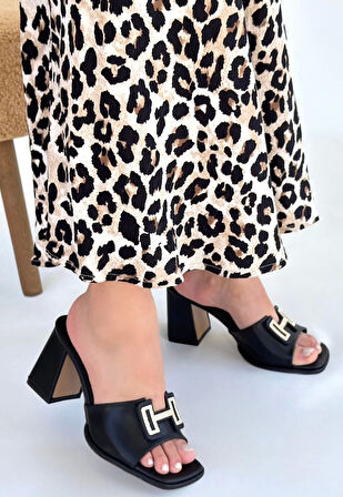 BİÇOMİ Caren Siyah Cilt Topuklu Terlik