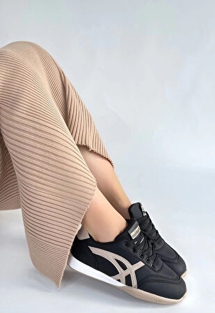 BİÇOMİ Zlay Siyah Cilt Bej Detaylı Bağcıklı Spor Ayakkabı