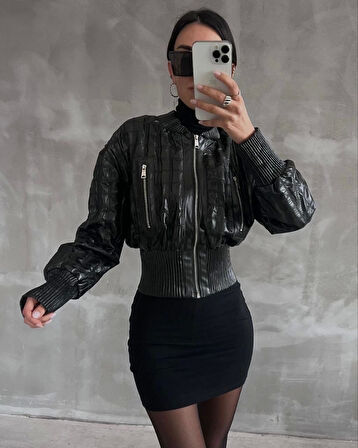 BİÇOMİ Beli büzgülü crop deri ceket siyah