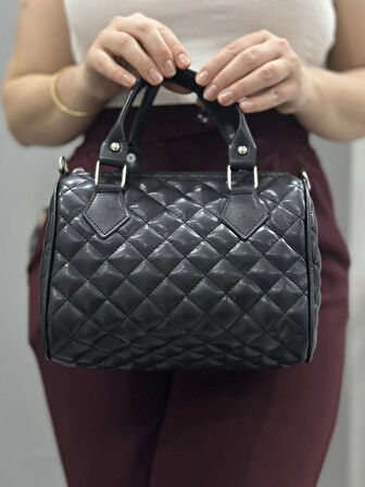 BİÇOMİ Kapaksız kapitone siyah cilt çanta