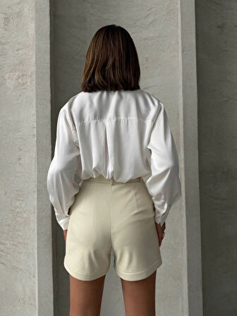 BİÇOMİ Kemerli deri şort krem h241003