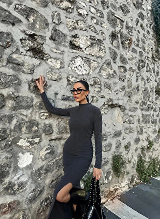 BİÇOMİ Yırtmaçlı kalın bürümcük uzun elbise siyah