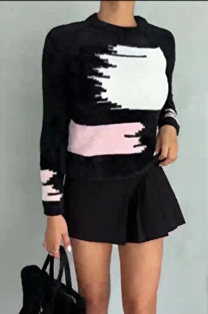 BİÇOMİ Bıyıklı triko kazak siyah