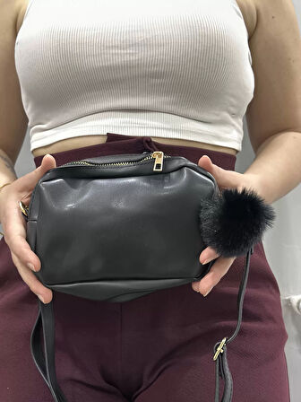 BİÇOMİ Ponpon siyah cilt çanta