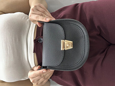 BİÇOMİ Klasik kapaklı siyah cilt çanta