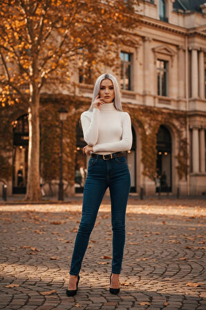 BİÇOMİ Balıkçı yaka dar kesim kaşkorse kazak beyaz