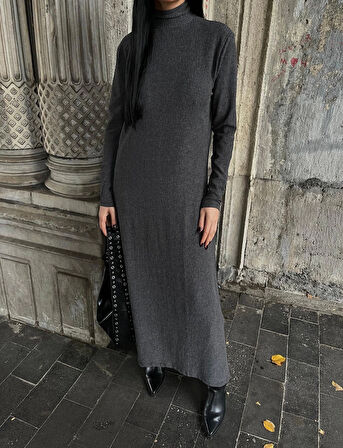 BİÇOMİ Boğazlı kalın bürümcük uzun elbise siyah