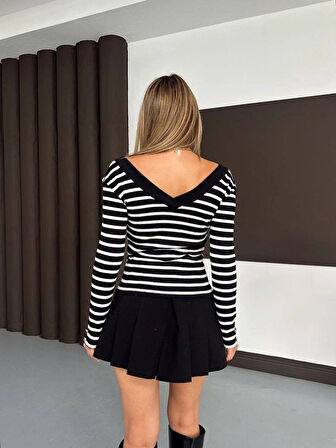 BİÇOMİ V yaka kol ve yaka düğmeli bluz siyah A4047