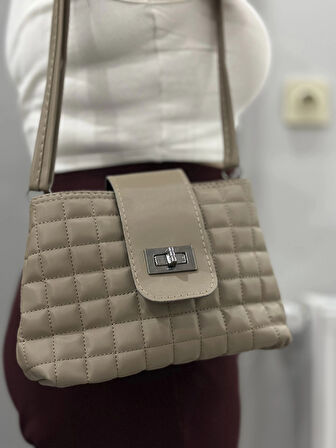 BİÇOMİ Kapaklı kapitone vizon cilt çanta