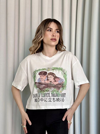 BİÇOMİ Oversize Beyaz baskılı crop tişört