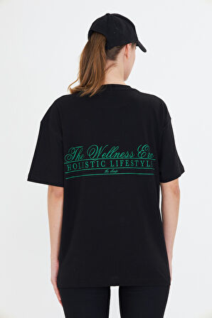 The Wellness Era Kadın Beyaz %100 Pamuk Tişört Yeşil Yazılı Bez Çanta Seti