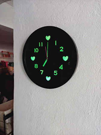 Fosforlu 3d Kalpli Siyah Duvar Saati Fosforlu Küpe Fosforlu Kolye Seti