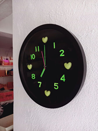Fosforlu 3d Kalpli Siyah Duvar Saati Fosforlu Küpe Fosforlu Kolye Seti