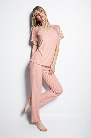Monamise Kadın  Önü Düğmeli Brode Dantelli Pijama Takımı 19168