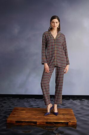 Monamise Kadın Etnik Desenli Gömlek Yakalı Önü Boydan Düğmeli Pijama Takımı