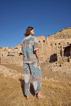 Etnik Desenli Gömlek Yakalı Önü Düğmeli Pijama Takımı