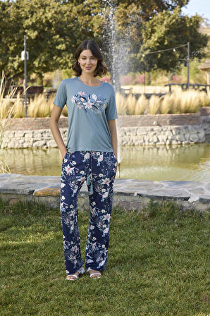 Monamise Kadın Çiçek ve Yaprak Desenli ve Baskılı Pijama Takımı 24103 