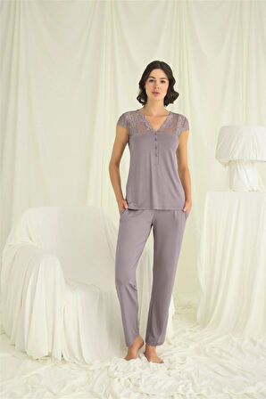 Monamise Kadın Yakası Kolu ve Omzu Dantelli Önü Düğmeli Pijama Takımı 18637 