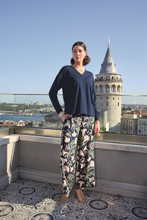 Monamise Kadın Yaprak Desenli Uzun Kollu V Yaka Pijama Takımı 24141 