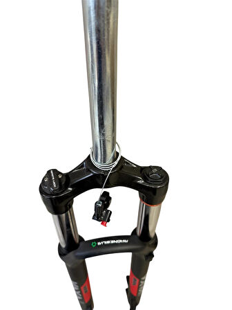 Zoom Vaxa 32 Air  27,5" Jant Havalı Gidondan Kilitli Bisiklet Maşası 1-1/8 QR Maşa Magnezyum Bacak
