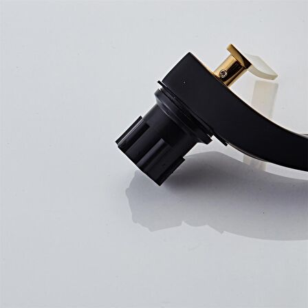 Mat Modern Siyah Gold Güverte Monteli Banyo Lavabo Musluğu Özel Tasarım Musluk Soğuk ve Sıcak