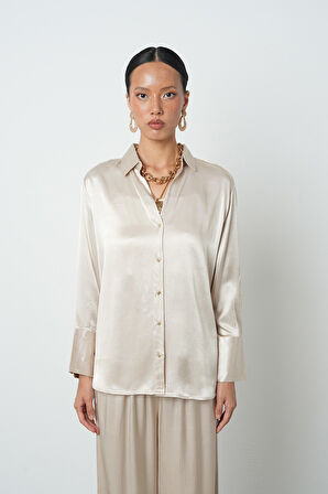 Kadın V Yaka Açık Bej Renk Düz %100 Viskoz Altın Düğmeli Gömlek