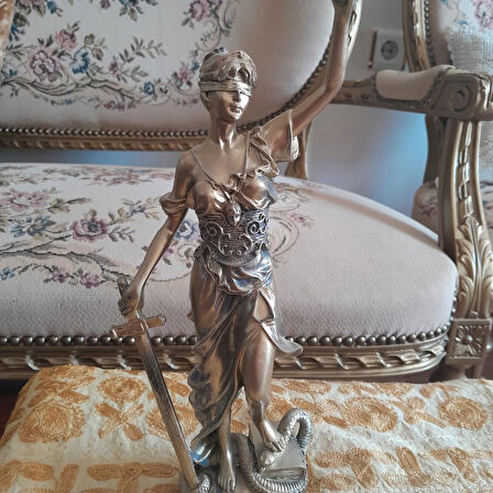 Polyester Kadın Heykel