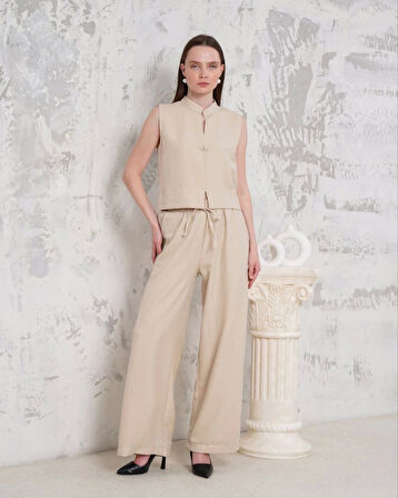 Broşlu yelek pantolon takım bej s255821