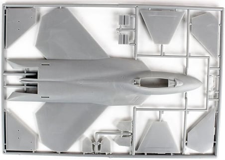 1/72 YF-22 Lightning II Savaş Uçağı Maketi, Mister Craft F007