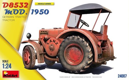 MiniArt 24007 1:24 Alman Trafik Traktörü D8532 1950 Model