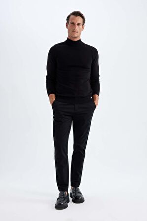 DeFacto Siyah Slim Fit Dar Kesim Yarım Balıkçı Yaka Basic Düz Triko Kazak R1127AZ24WNBK27