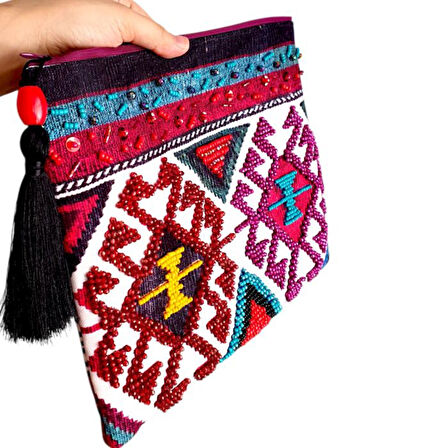 Uretti - Sümeyya 2589 9816 El Yapımı Etnik Kilim Desen Bordo Boncuk İşlemeli Siyah Püsküllü Clutch Çanta