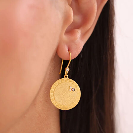 Nisera Isis Altın Küpe