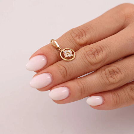 Minimal Yıldız Altın Charm