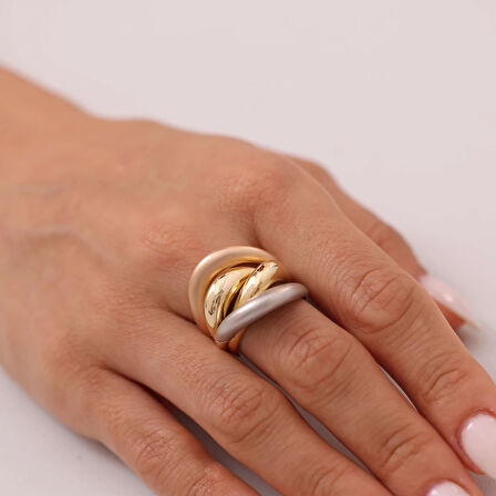 Nisera Sarmal Üç Renk Tasarım Altın Yüzük