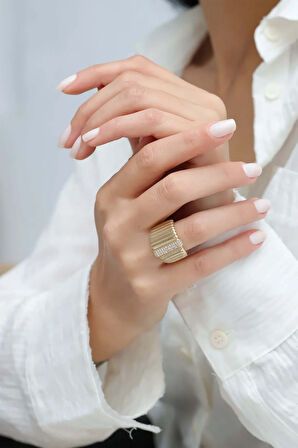 Nisera Luse Altın Yüzük