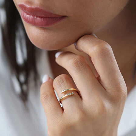 Üç Taş Lucky Minimal Altın Yüzük