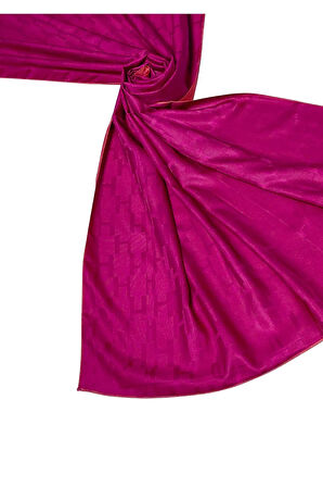 Leila Çift Taraflı Jakarlı Desenli İpeksi H Desen Şal – 75x190 cm