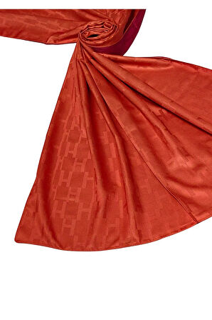 Leila Çift Taraflı Jakarlı Desenli İpeksi H Desen Şal – 75x190 cm