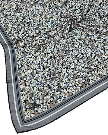 Valino Çiçek Desenli Şifon Eşarp – 90x90 cm