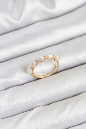 Pirinç Gold Renk Sıralı İncili Kadın Yüzük