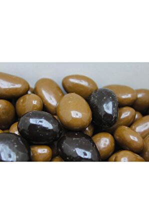 Nuri Toplar 500 Gram Taze Çekim Türk Kahvesi & 250 Gr Bademli Draje Sütlü Ve Bitter