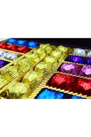 Dark Brown Orta Hediye Çikolata Kutusu 40 Adet Renkli Sargılı Katkısız Çikolatalar