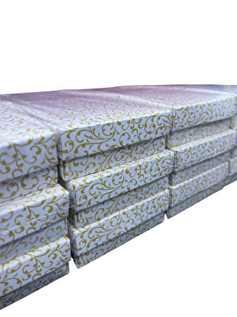 Karton Süngerli Beyaz Gold Çizgili Renk 8/6 cm 48 Adet Üçlü Set Takı Kutusu