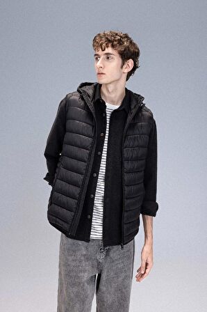 DeFacto Hafif Şişme Yelek Su İtici Slim Fit Dar Kesim Kapüşonlu Fermuarlı Cepli Mevsimlik N4652AZ24AUBK27